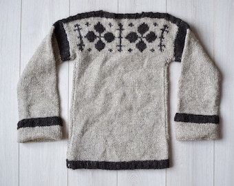 Handmade long sleeved small sized nordic jumper - Retro hand knitted 80s norwegian winter sweater - Vintage Christmas clothing - Women's S