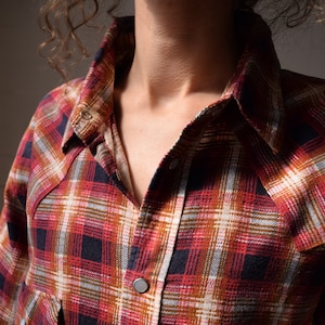 Red vintage plaid flannel shirt, long sleeved check shirt, vintage button-up tartan shirt, 90s shirt, western, check women shirt, XL/XXL