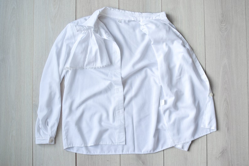 White Victorian jabot blouse, 70s secretary blouse, Elegant retro event top Women's MEDIUM size image 5