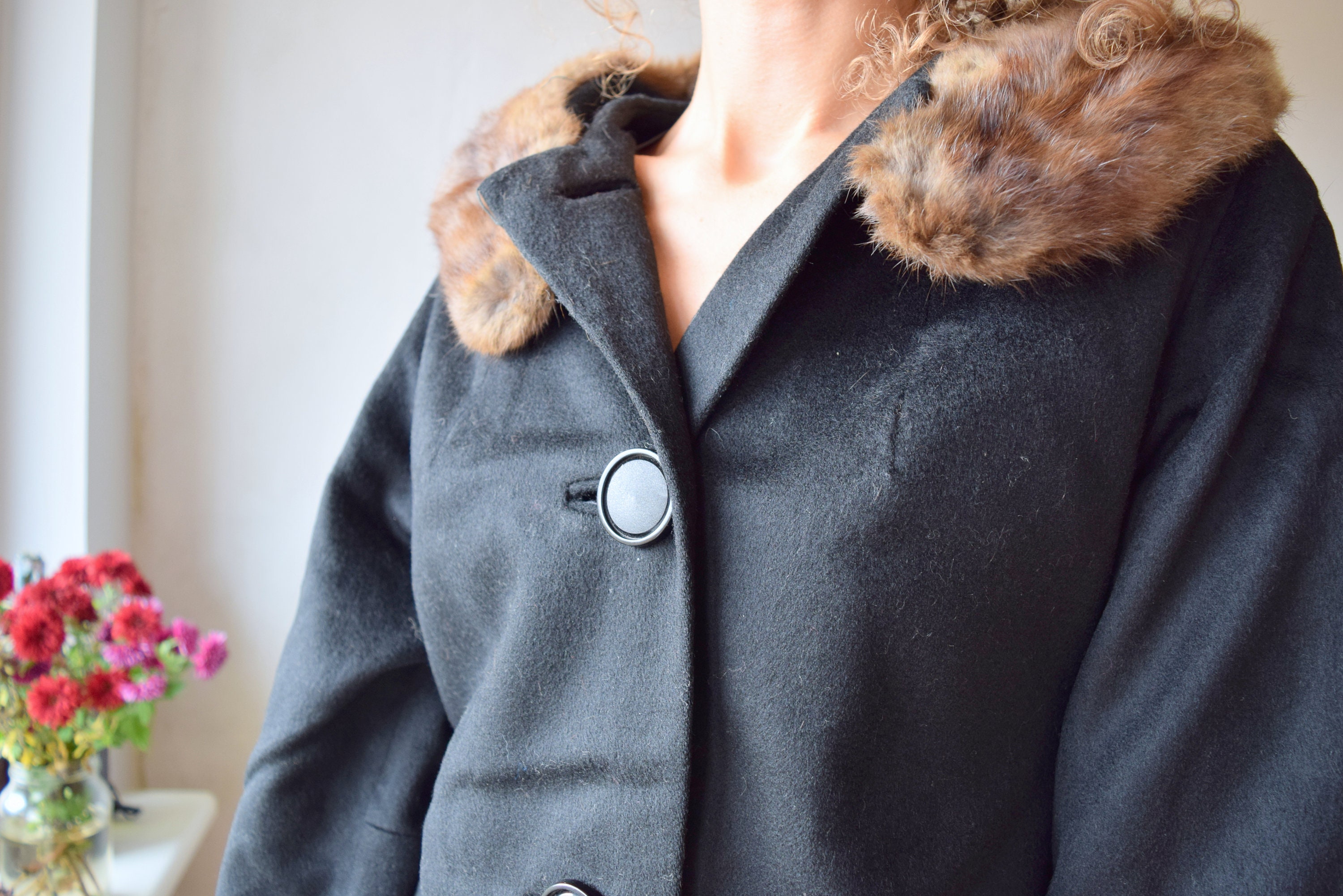 Black wool coat with fur hood deals