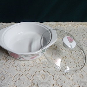Mikasa Silk Flowers Casserole Dish: Fire & Ice 1.25Qt Round Covered Casserole