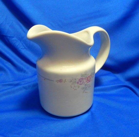 Vintage Pfaltzgraff Creamer Trousseau Pattern 12 Ounces Serving Odds Ends Dining Serving Kromasol Com