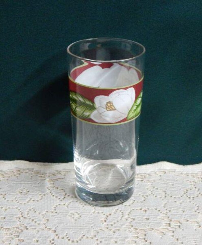 Gibson Designs Magnolia Bloom Tumbler