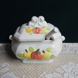 Embossed Ceramic Soup Tureen with Ladle: Harvest Vegetable Design