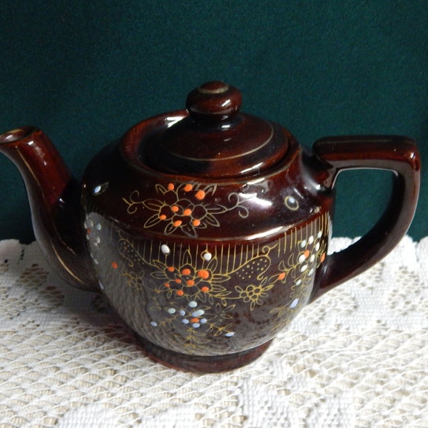 Japanese Moriage Teapot - Japanese Handpainted Teapot - Moriage Pottery Teapot - Embossed Moriage Teapot - Made in Japan