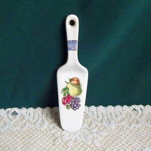 Ceramic Cake Server: Pie Slice Serving Utensil