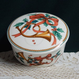 Mikasa Jubilation Porcelain Round Box: 1980s Christmas Trinket Dish