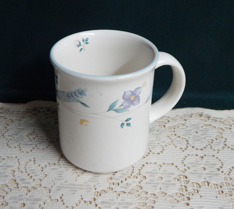 Pfaltzgraff April Mug