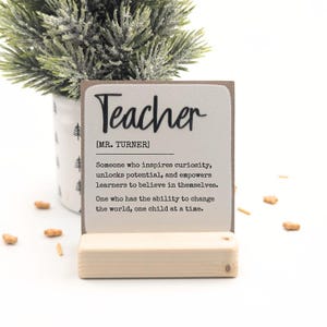 definição de professor | Novo estilo | Letras em relevo | presente para professor | agradecimento ao professor | placa personalizada | placa de mesa