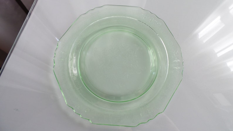 Vintage Green Depression Glass Salad Plate Floine 1