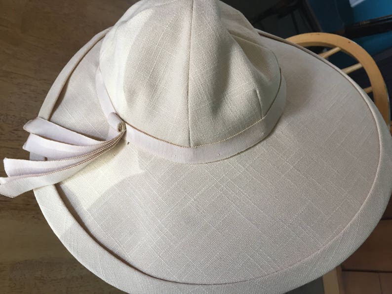 40/'s-Early 50/'s Ivory Linen Sun Bonnet Hat