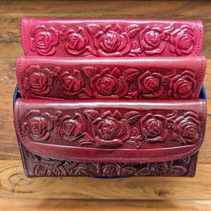 Billetera de mujer en relieve / Billetera mexicana / Fucsia / Roja / Granate