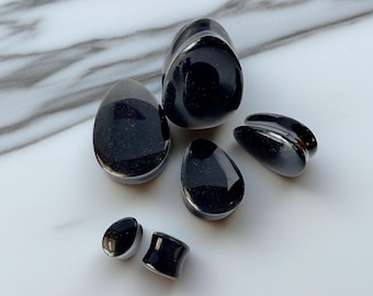 Onyx Teardrop Plugs | Double Flare Stone Gauges for Stretched Ears 6mm–38mm