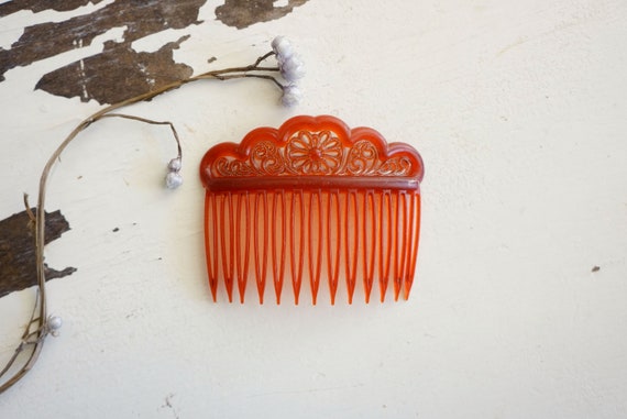 1970s Medallion art deco style hair comb | vintag… - image 2