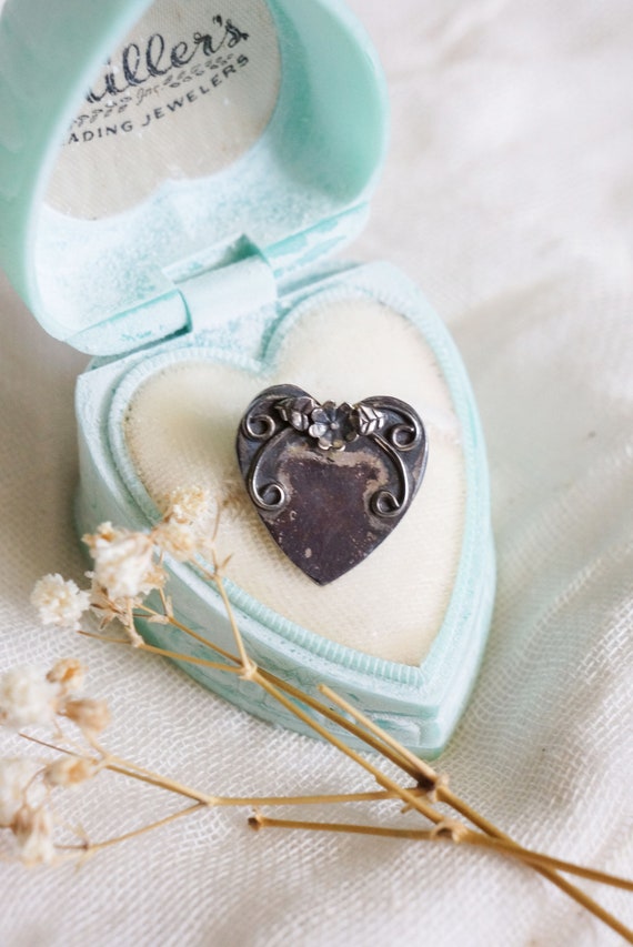 1940s Sharon sterling silver heart brooch | vintag
