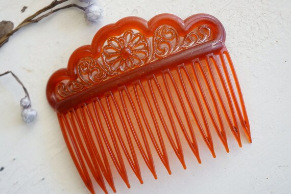 1970s Medallion art deco style hair comb | vintag… - image 4