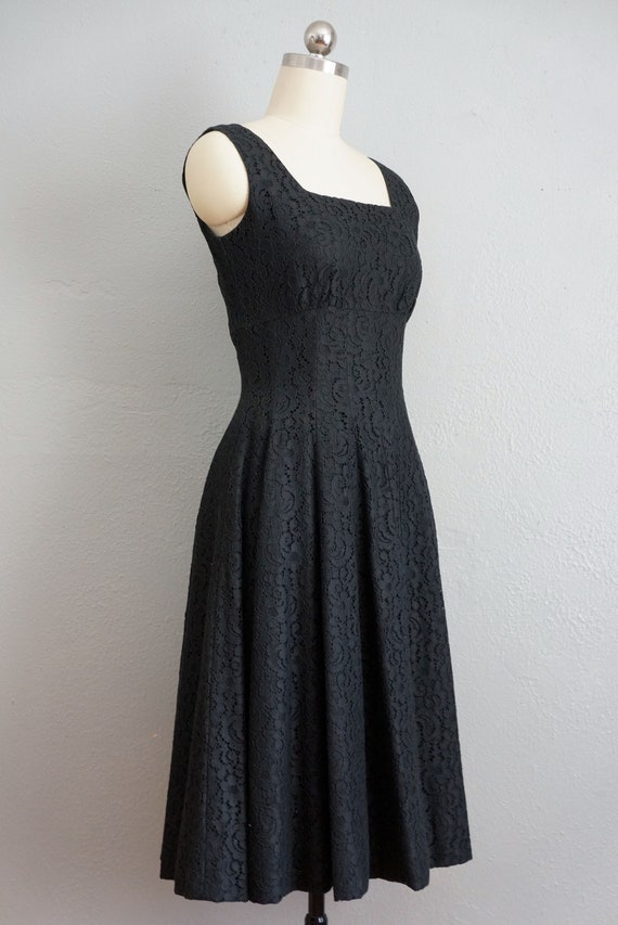 1950s Twirling at Midnight black lace dress | vin… - image 7