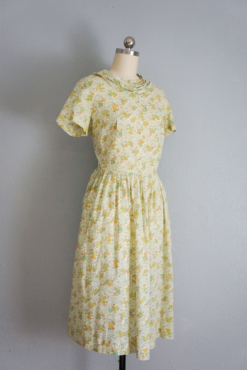 1950s Summer Meadow handmade cotton dress vintage 50s floral print sundress vintage 50s floral cotton dress vintage 50s day dress image 4