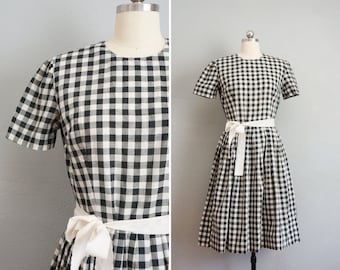 1950s In The Country robe de jour en coton plaid | robe à carreaux vintage des années 50 | robe jupe complète vintage des années 50 | Robe vintage des années 50 et flare