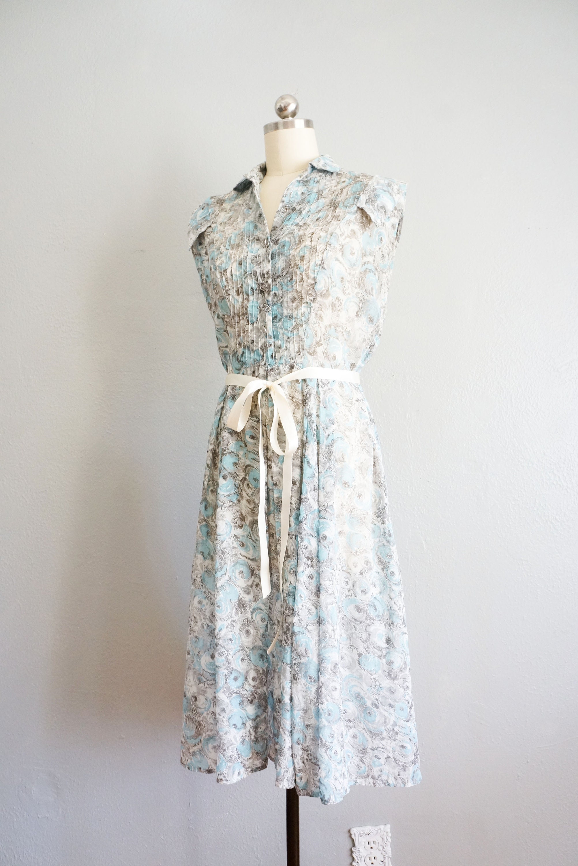 1940s Blue Roses Cotton Shirtdress Vintage 40s Floral Light - Etsy