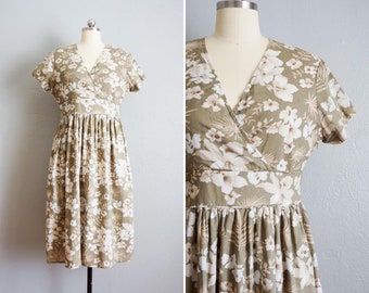 Vestido de algodón de flores de campo de los años 80 / vestido de falda completa vintage de los años 80 / vestido ajustado y acampanado estilo vintage de los años 50 / vestido floral de algodón vintage de los años 80