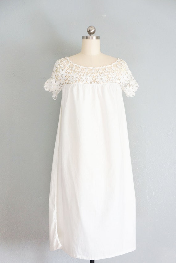 edwardian Delicate White cotton crochet gown | an… - image 2