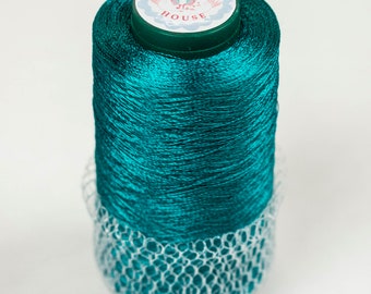 Hilo JThouse "Viscosa Italiana". Color 74735, Turquesa Brillante. Peso de un ovillo: 100 gramos.