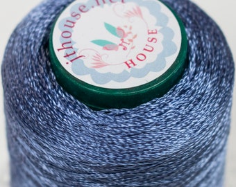 Hilo JThouse "Viscosa Italiana". Color 624278, Azul Medio. Peso de un ovillo: 50 gramos.