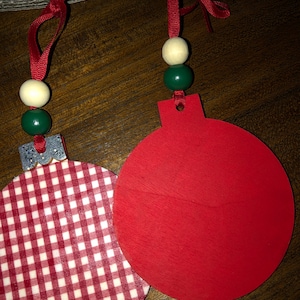 Set of Gingham and Wood round ornaments / family of 4 initial Christmas ornament/ Bead accent/red ribbon