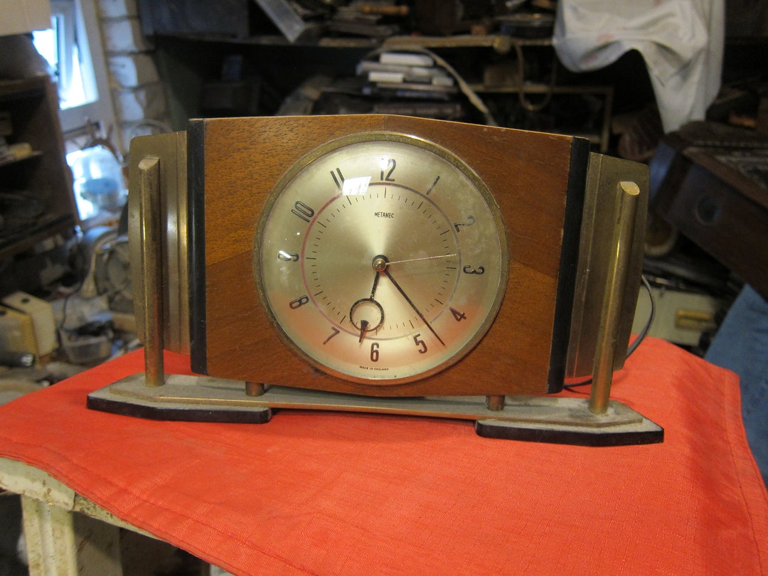 Antique Clock , Electric Old Mantel Clock metamec About 1930 50 Years