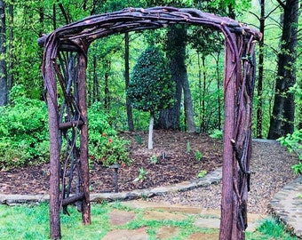 Bentwood willow Garden Arbor ** Rustic Wedding arch, arbor