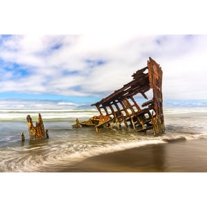 Oregon Coast Photo, Peter Iredale Shipwreck Photography, Fort Stevens State Park Print, Pacific Northwest Wall Art, Oregon Coastal Photo