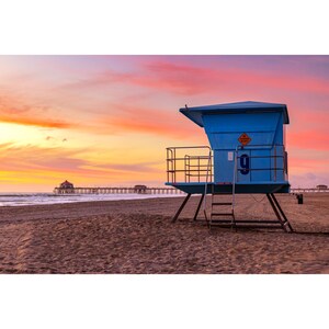 Huntington Beach Photo, Lifeguard Stand #9 Sunrise, Huntington Beach Sunrise Photography, California Beach Print, HB Pier Wall Art
