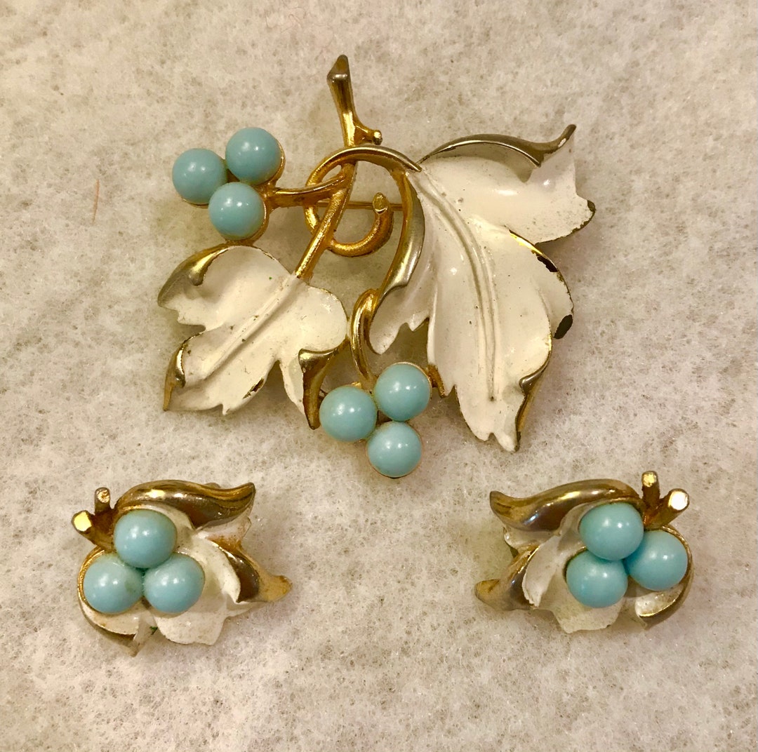 Sarah Coventry Costume Jewelry Brooch and Earrings 1960s Etsy