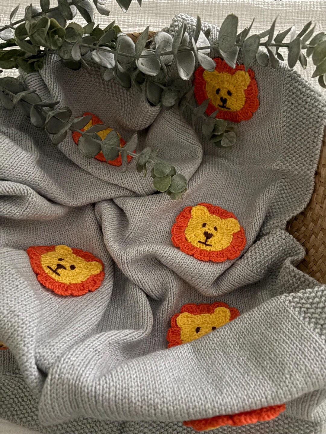 Hand Knit Baby Blanket With Lion: New Born Gift - Etsy