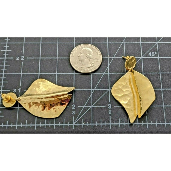 Vintage Leaf Earrings Hammered Gold Tone Figural … - image 4