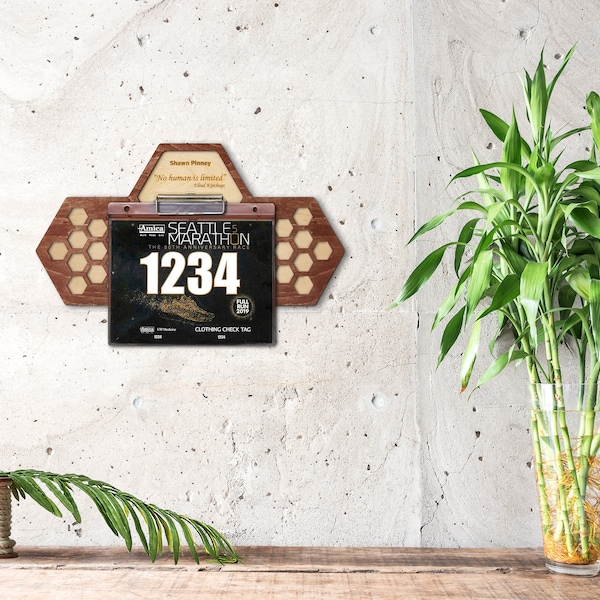 Running bib holder - Bib display - Race bib - Running bib hanger  - Display your racing bibs