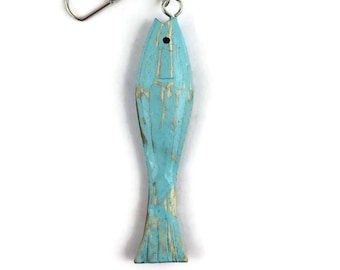 Handcrafted Wood Fish Keychain: Beach Decor Keyholder
