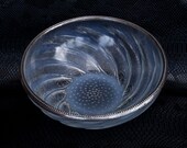 LALIQUE 39 POISSONS 39 opalescent glass bowl