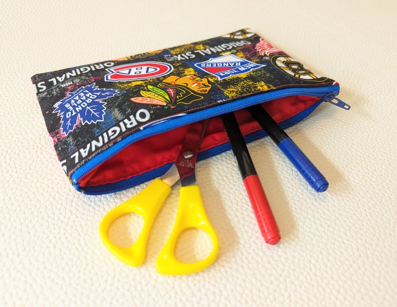 Étui à crayons à fermeture éclair en tissu Original Six Hockey // Cadeau de léquipe de hockey image 5