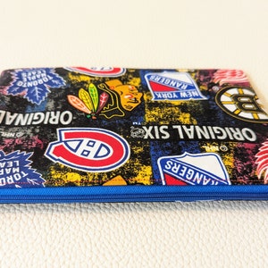 Étui à crayons à fermeture éclair en tissu Original Six Hockey // Cadeau de léquipe de hockey image 2