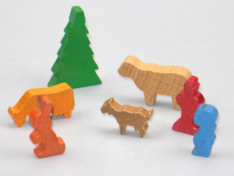 Vintage 1960er Jahre Tierfiguren aus Holz / Vintage 1960s wooden animal figures .br Vintage 1960er Jahre Tierfiguren aus Holz / Vintage 1960s wooden animal figures .br