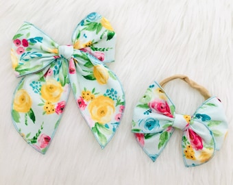 Seafoam Floral Fairytale Bow