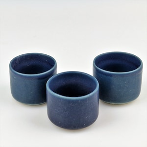 3 Gustavsberg Bohus egg cups by Stig Lindberg, blue ceramic