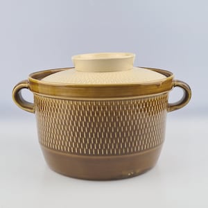 Vintage Stavangerflint Flamingo, Brunette ceramic casserole, oven pot, dish by Kåre Berven Fjeldsaa