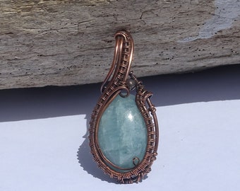 Aquamarine copper wire pendant. Aquamarine pendant, Wire wrapped pendant, aquamarine necklace, wire wrap jewelry, unique, gemstone necklace