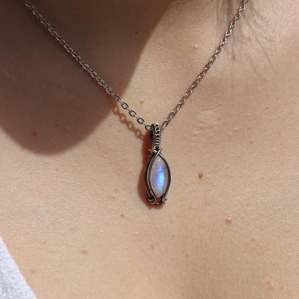 Moonstone silver wire mini pendant. Moonstone pendant, Wire wrap pendant, wire wrap jewelry,moonstone necklace,crystal pendant,elven jewelry