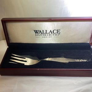 Wallace Silversmiths Since 1835 Serving Fork in Original Wooden