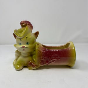 Hull Pottery Puss in Boots Planter