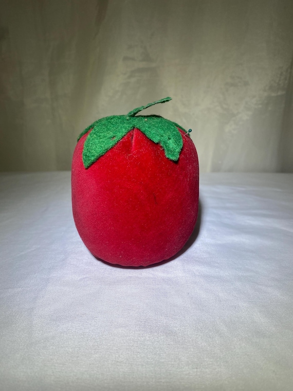 Coussin Fraise Rouge En Peluche 40 Cm – Déco Réaliste Pour Lit, Canapé Ou Bureau